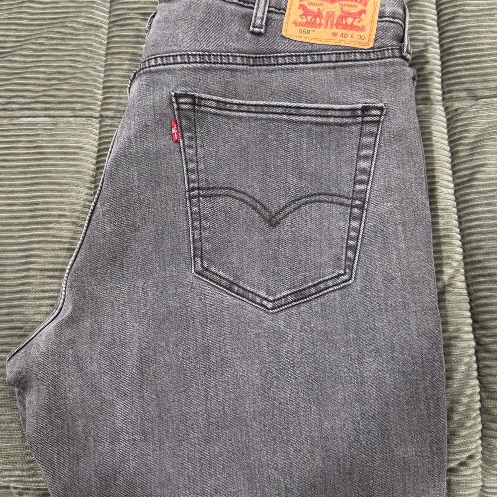 Levi's Men's 559 Dark Gray Relaxed Jeans